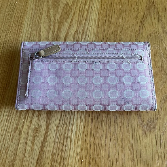 Pink Nine West Barrel Bag, 2 wallets, lipstick holder and 1 other misc item - Picture 5 of 12